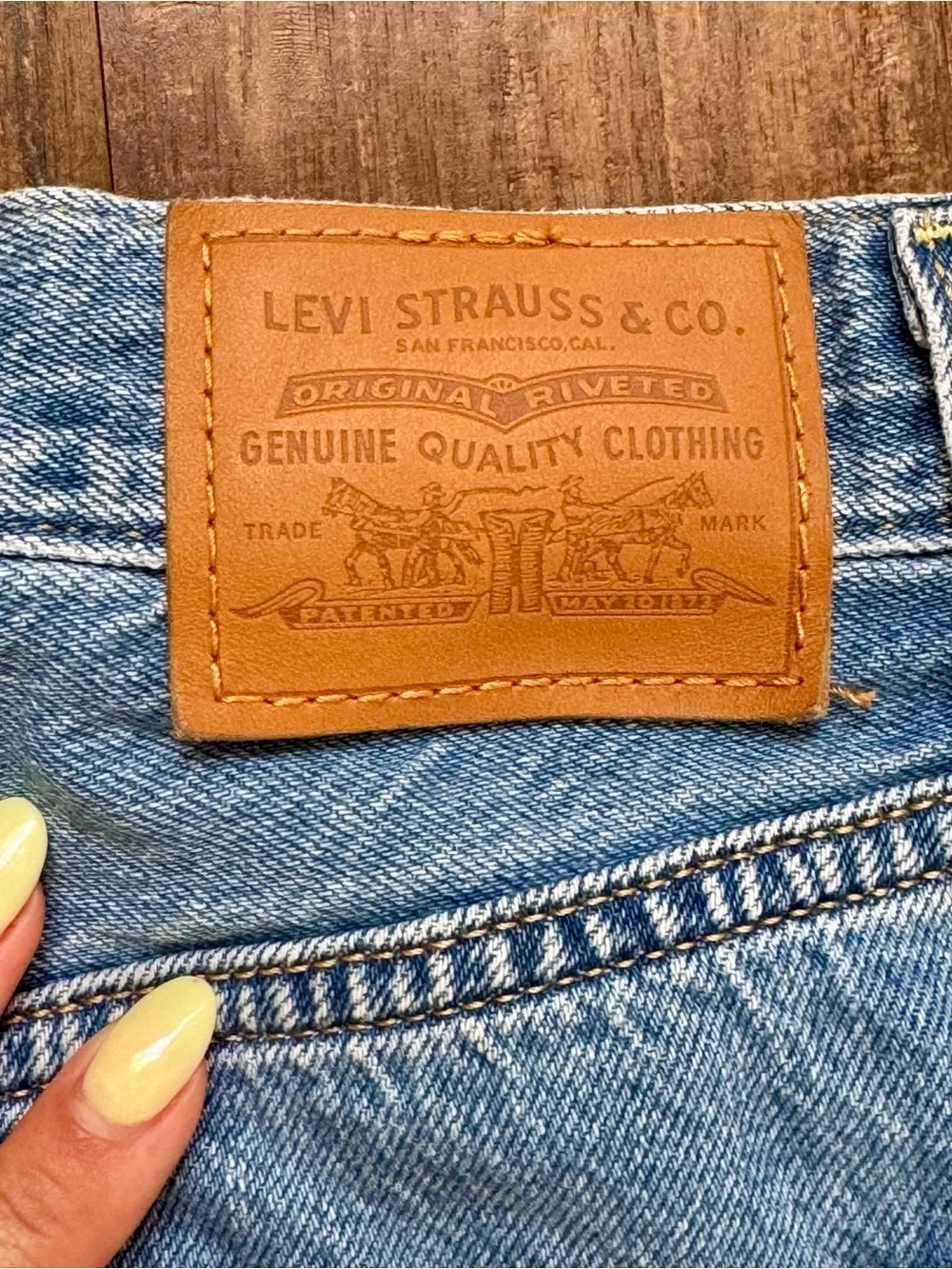 Levi’s Rib Cage Denim light blue Mini Skirt, Size 27